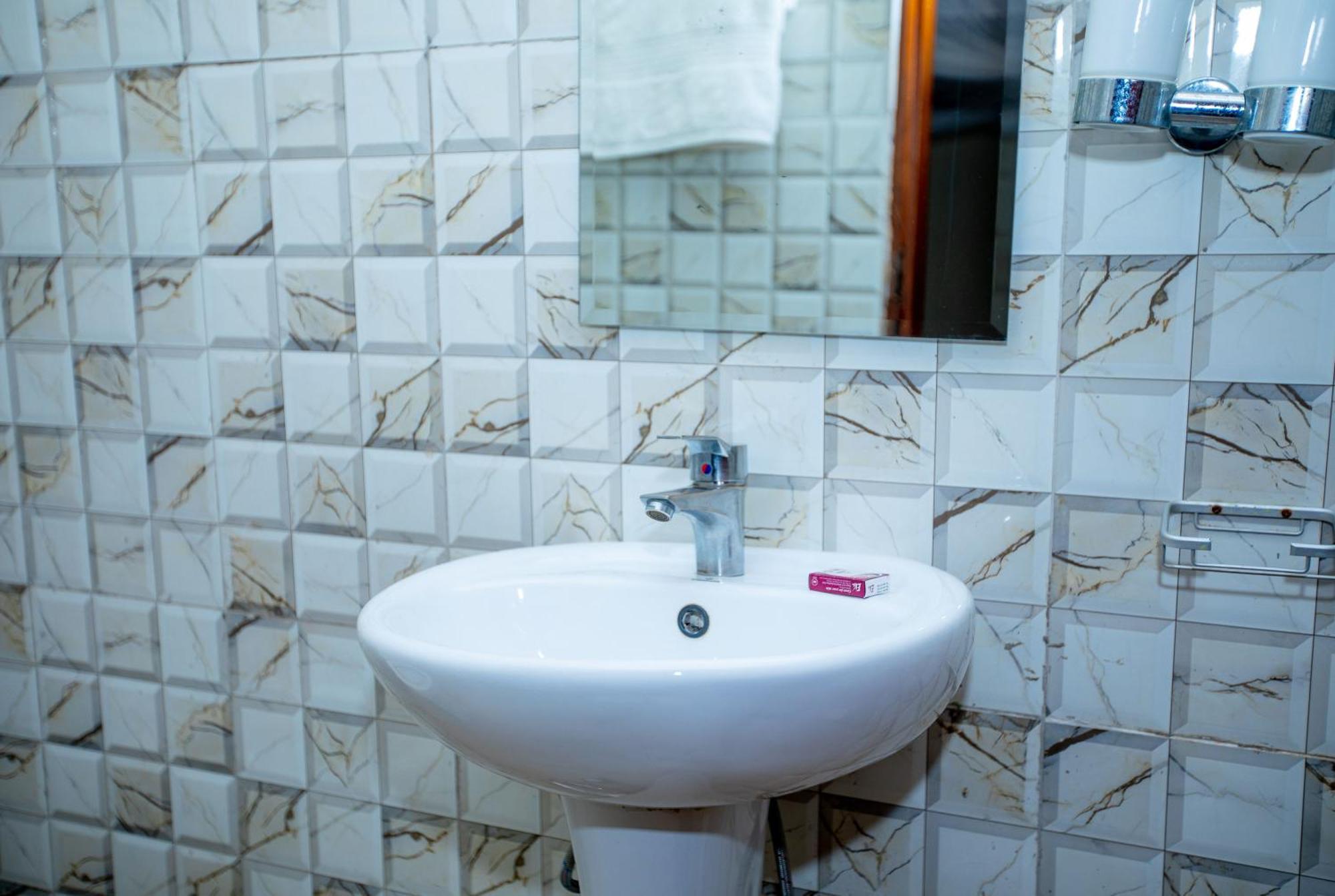 Kays Lodge Dar es Salaam Zewnętrze zdjęcie