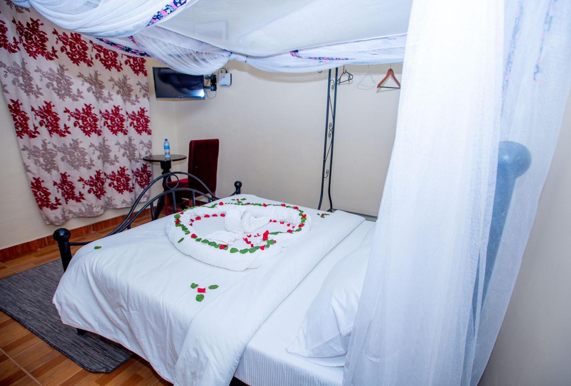 Kays Lodge Dar es Salaam Zewnętrze zdjęcie