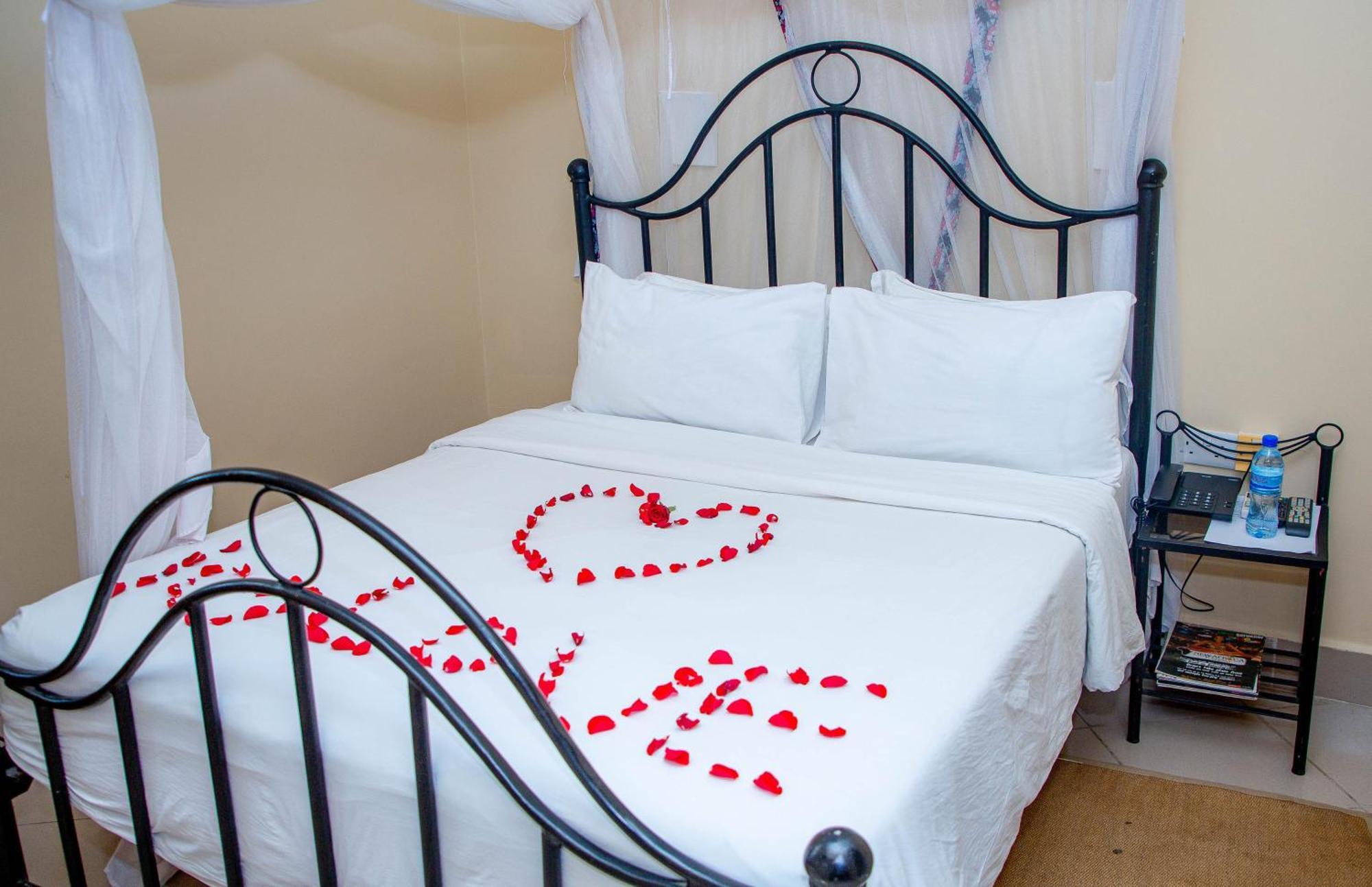 Kays Lodge Dar es Salaam Zewnętrze zdjęcie