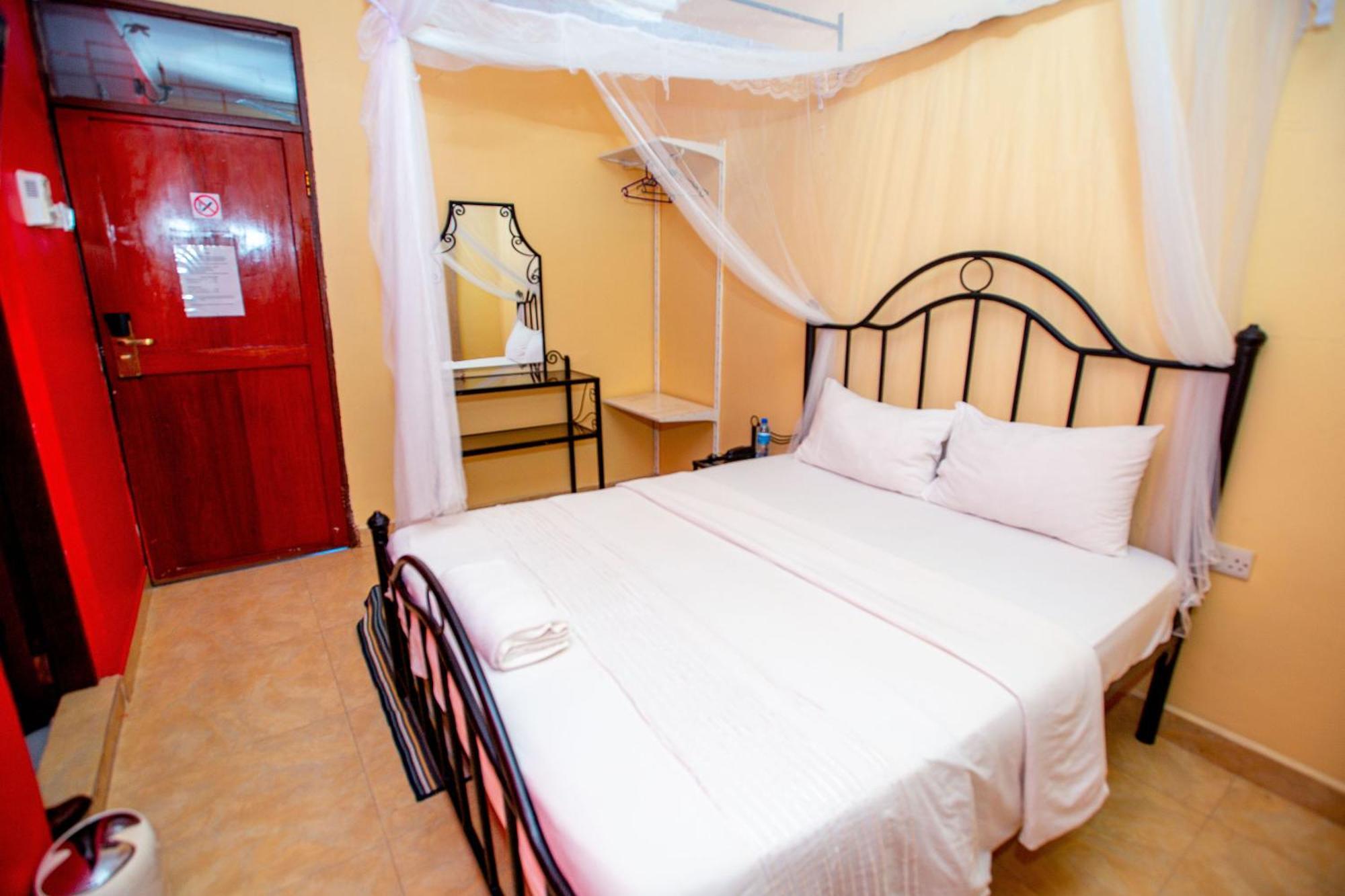 Kays Lodge Dar es Salaam Zewnętrze zdjęcie
